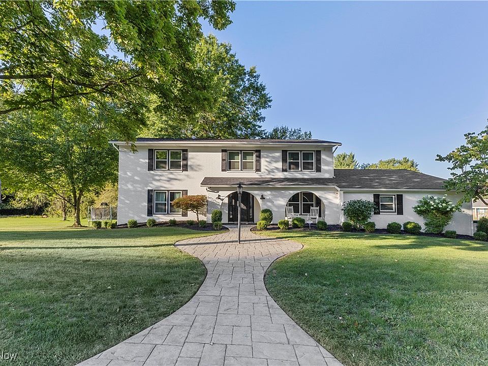 1st image of 206 Kingsview Dr