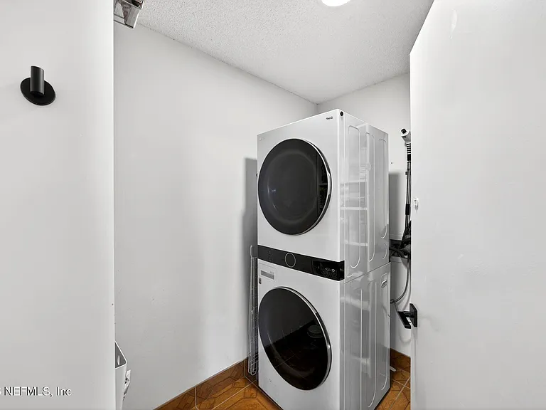 9515 Broken Oak Blvd — Photo 24