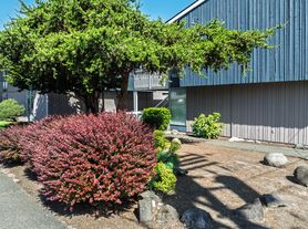 Garden Square Apartments