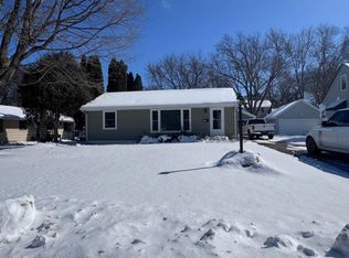 421 Jefferson Ave S, Hopkins, MN 55343