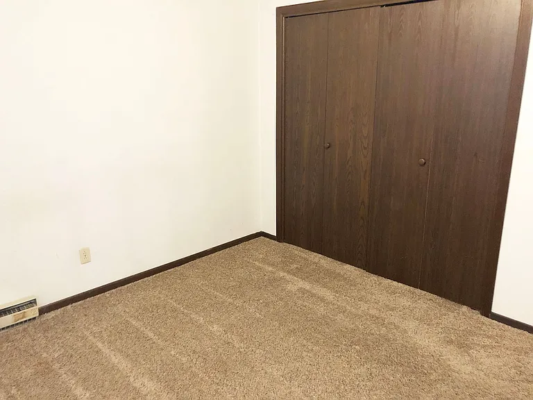 5402 Schmutzler St — Photo 20