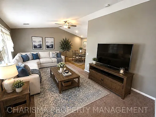 305 S Frank Ave #A Photo 1