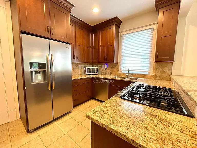 1412 S Grant St — Photo 8