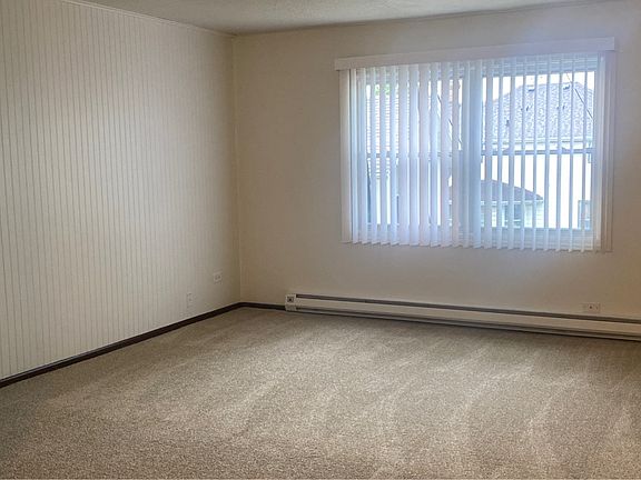2nd image of 1011 Grand Ave #15