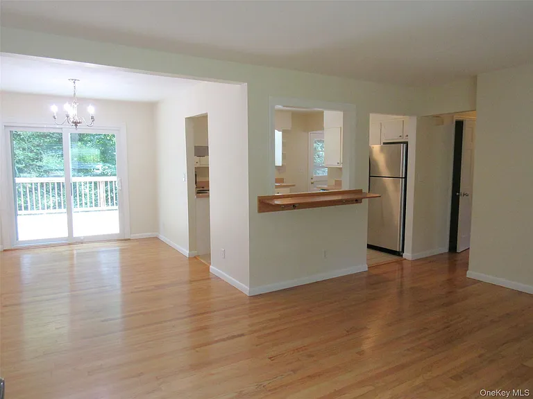14 Piney Point Ave — Photo 5