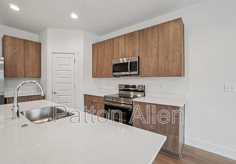 17 Bolton St — Photo 7