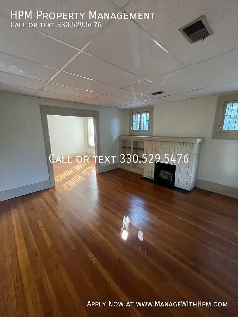2 bed, 1.0 bath, $995 — Photo 3