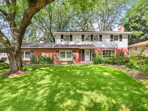 5711 Pheasant Hill Rd, Monona, WI 53716