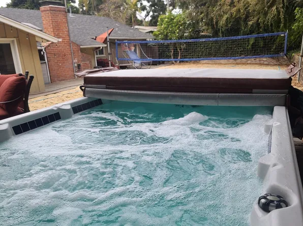 6018 S Le Doux Rd, Los Angeles, CA 90056