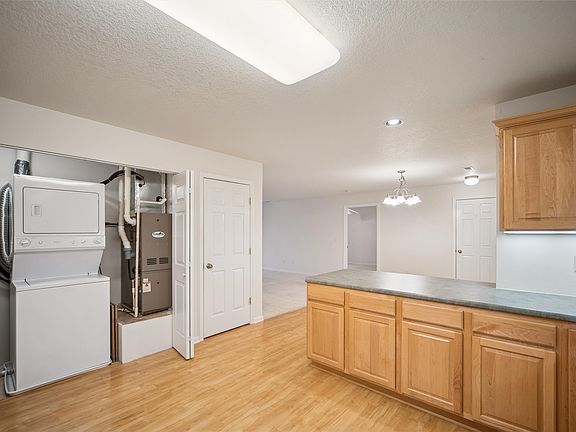 4th image of 410 N 1st St APT 201