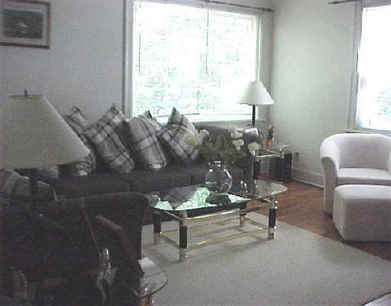 3rd image of 7 VAN WIE Terrace