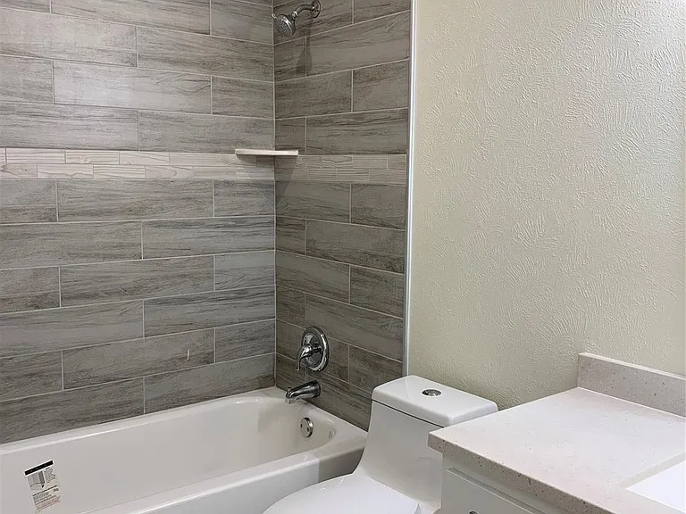 2211 Montclair Dr — Photo 23