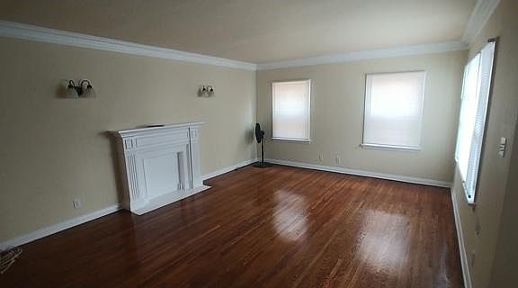3rd image of 2617 W 42nd St #2617