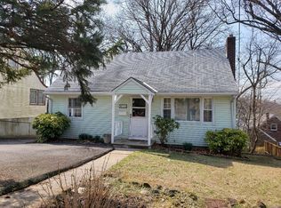 117 Elizabeth St #1, Oradell, NJ 07649