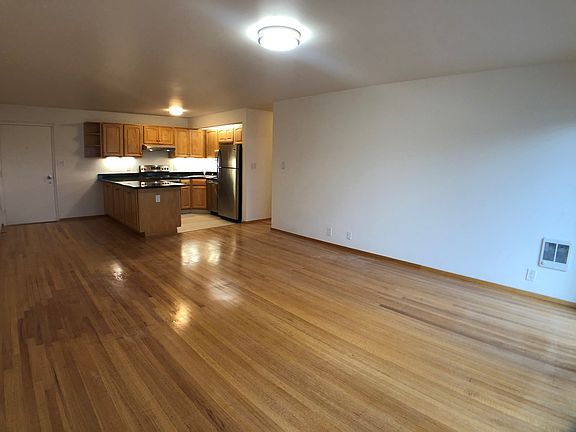 5th image of 479 Buena Vista Avenue East 202 #202-202-20