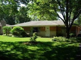 5605 Laurel Hall Dr, Indianapolis, IN