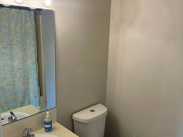 2403 W Mulberry St — Photo 16