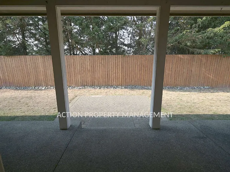 103 E Cobblestone Ln — Photo 19