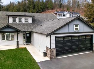 9573 Stave Lake St, Mission, BC V2V0B4