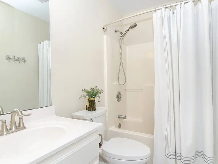 6 Seagull St #A — Photo 29