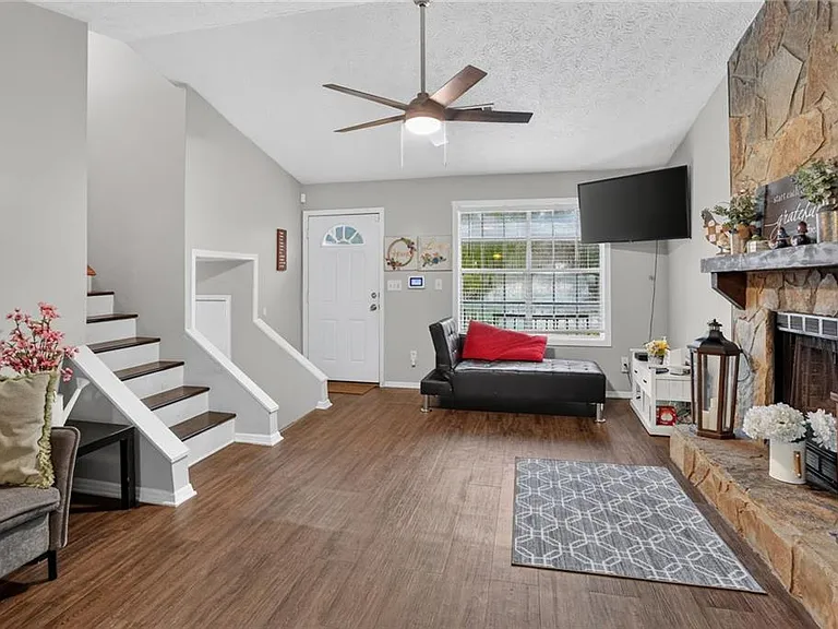 3536 Highland Pine Way — Photo 3