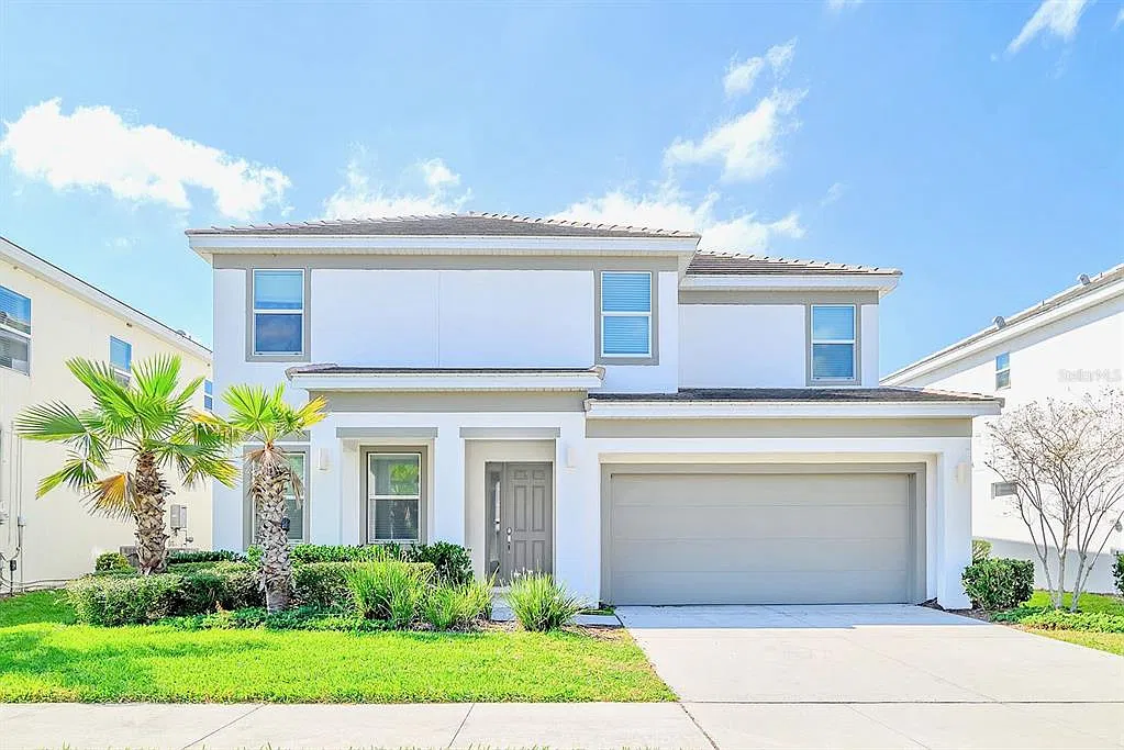 6 bed, 4.0 bath, 2872 sqft, $3,350 — Photo 1