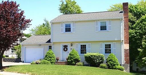 1st image of 38 Wood Dr