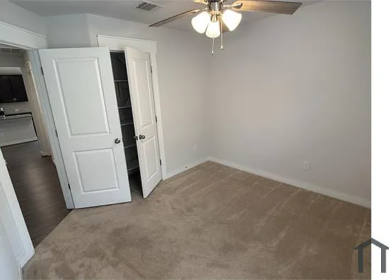 4047 Legend Mdws — Photo 8