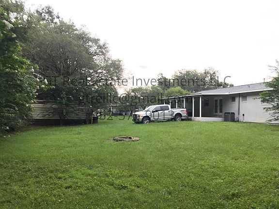 5th image of 2918 NE 25th Ct