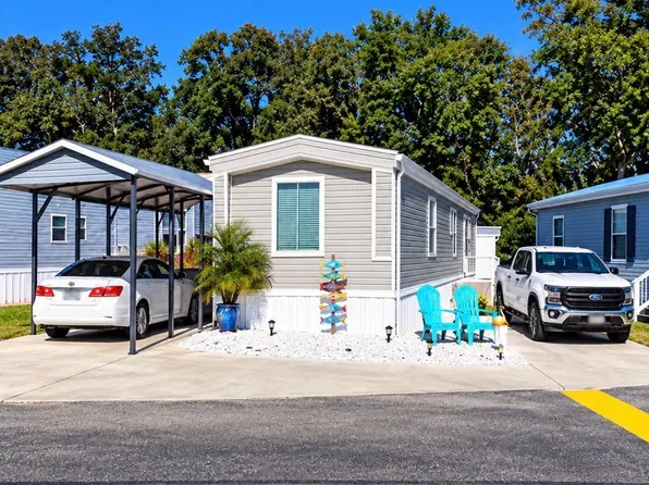 1421 Circle Dr., North Myrtle Beach, SC 29582