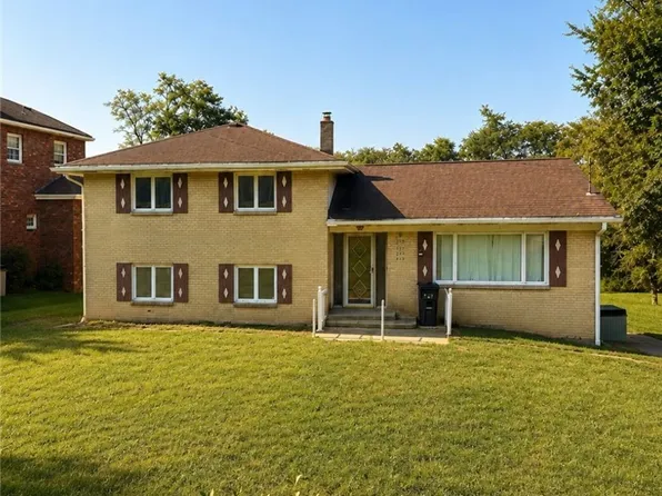 3462 Pennslyvania Ave, Weirton, WV 26062