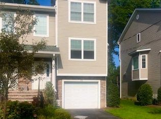 232 Greenwood Ave, Midland Park, NJ 07432