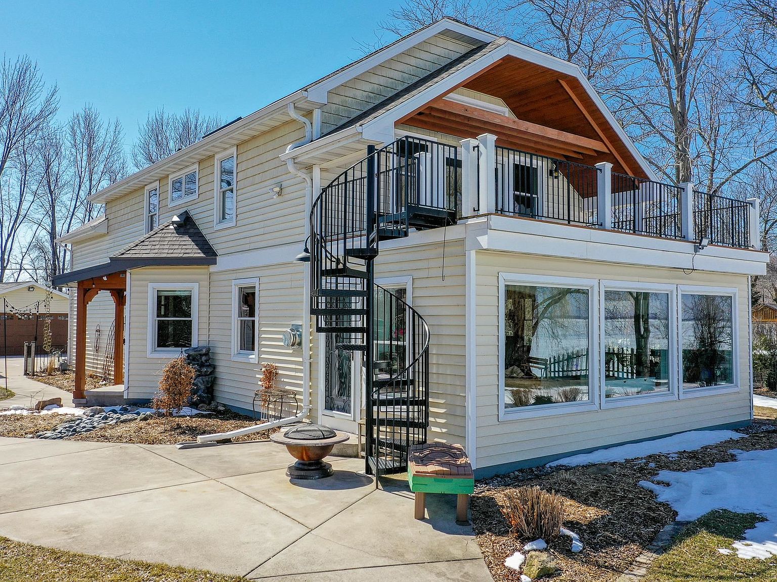 8810 Poygan Shores Ln, Winneconne, WI 54986 Zillow