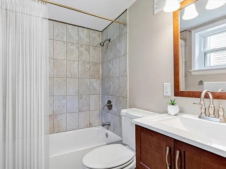 93 Dallas Ave — Photo 17
