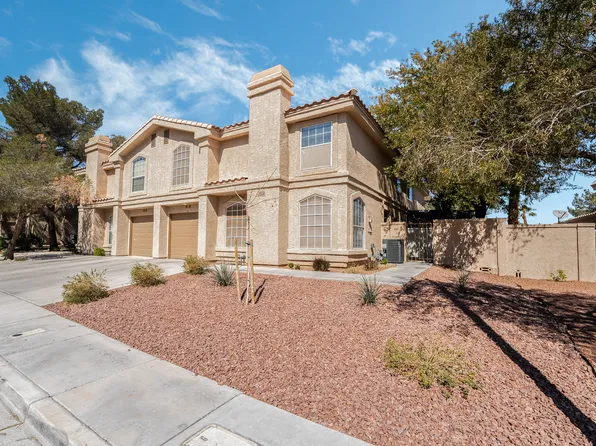 2824 Dawn Crossing Dr, Henderson, NV 89074