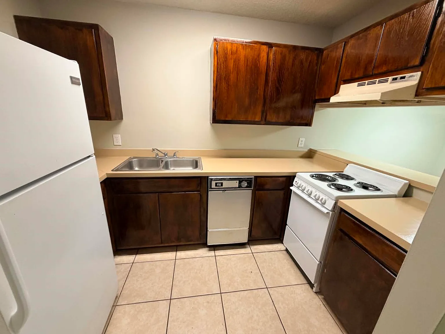 1 bed, 650 sqft, $900 — Photo 4