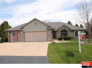 874 Wylde Oak Dr, Oshkosh, WI 54904