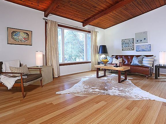 4th image of 3565 Eaglerock Dr