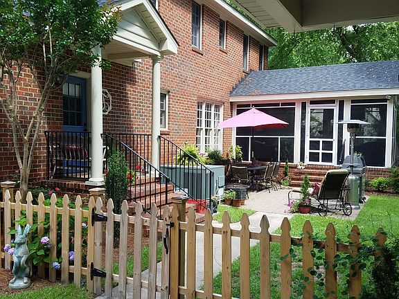 4th image of 1607 Pine St