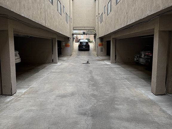 4th image of 1031 N Harper Ave APT 4