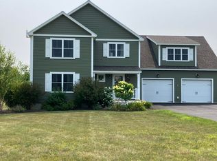 111 Amberside Dr, Hermon, ME 04401