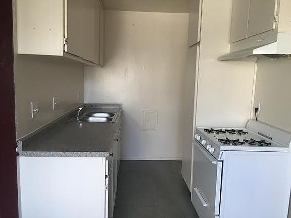 5th image of 16141 Vanowen St APT 212