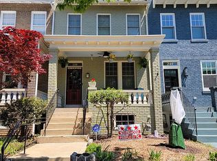 238 10th St SE, Washington, DC 20003