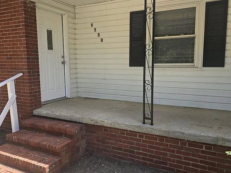 6550 Venture Dr — Photo 8