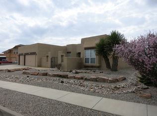 6812 Augusta Hills Dr NE, Rio Rancho, NM 87144