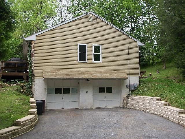 2 car garage