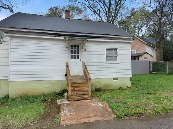 2 Willow St, Covington, GA 30014