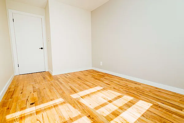 Rented by Nooklyn NYC LLC | media 13