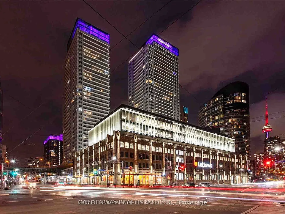 17 Bathurst St #909