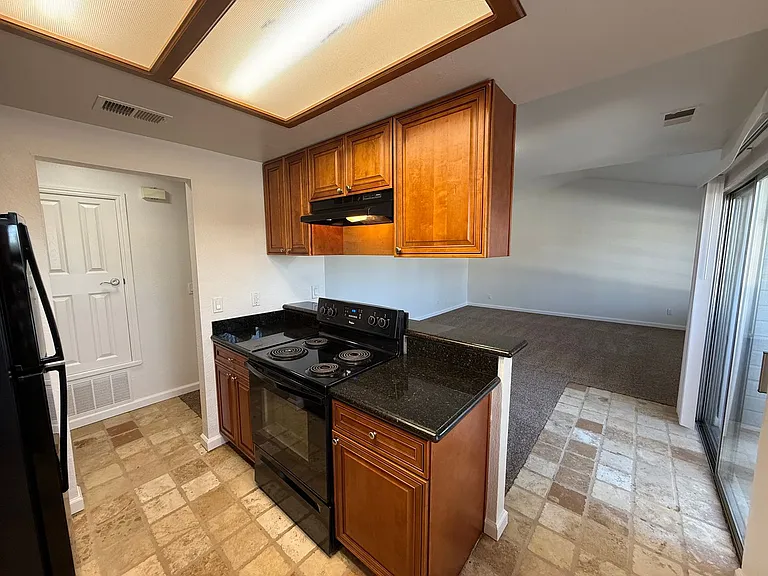 3937 Dale Rd #B — Photo 7